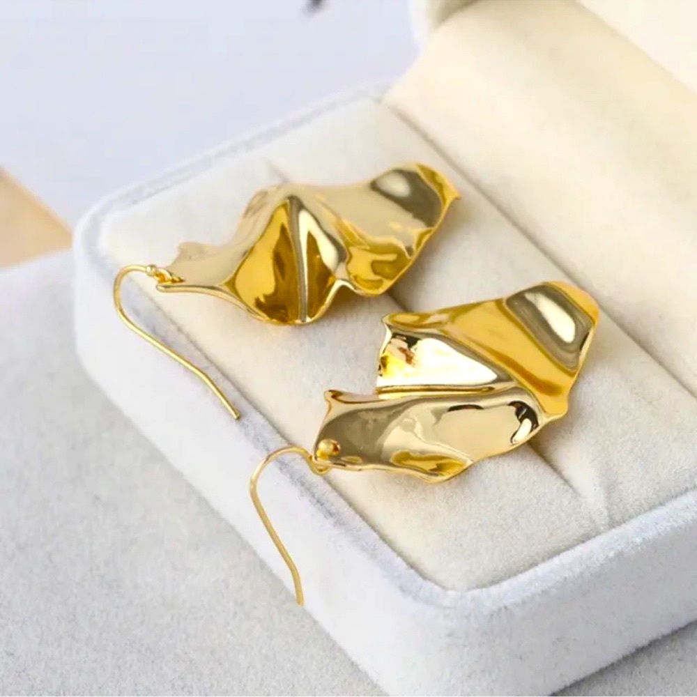 ALEXIS BITTAR Gold Crumpled Wire Drop Earrings - Picture 8 of 13